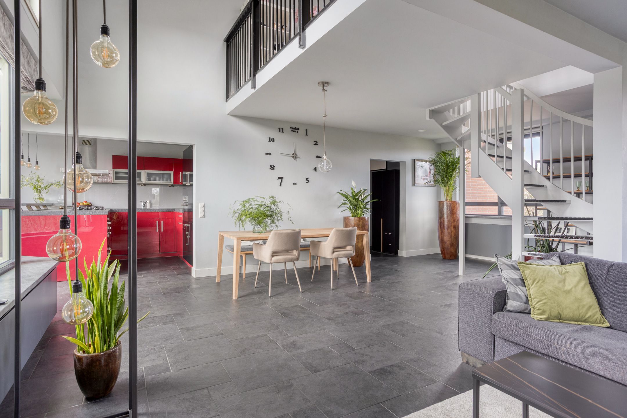 Foto 6 van Leerdamhof 429