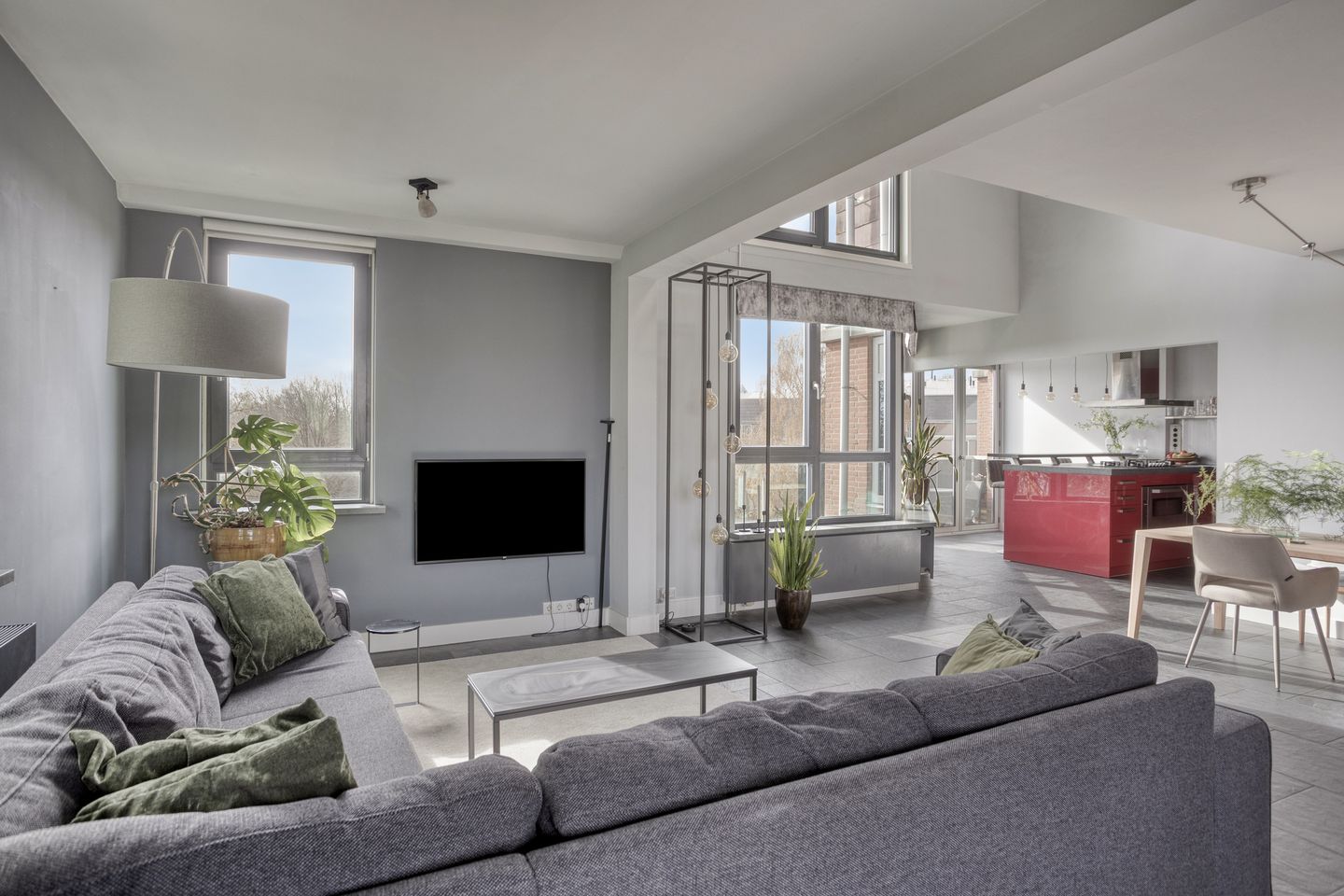 Foto 5 van Leerdamhof 429