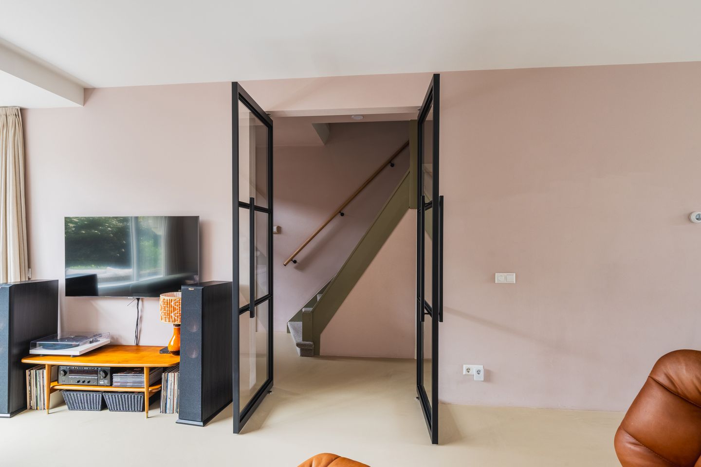 Foto 10 van Adrianalaan 261