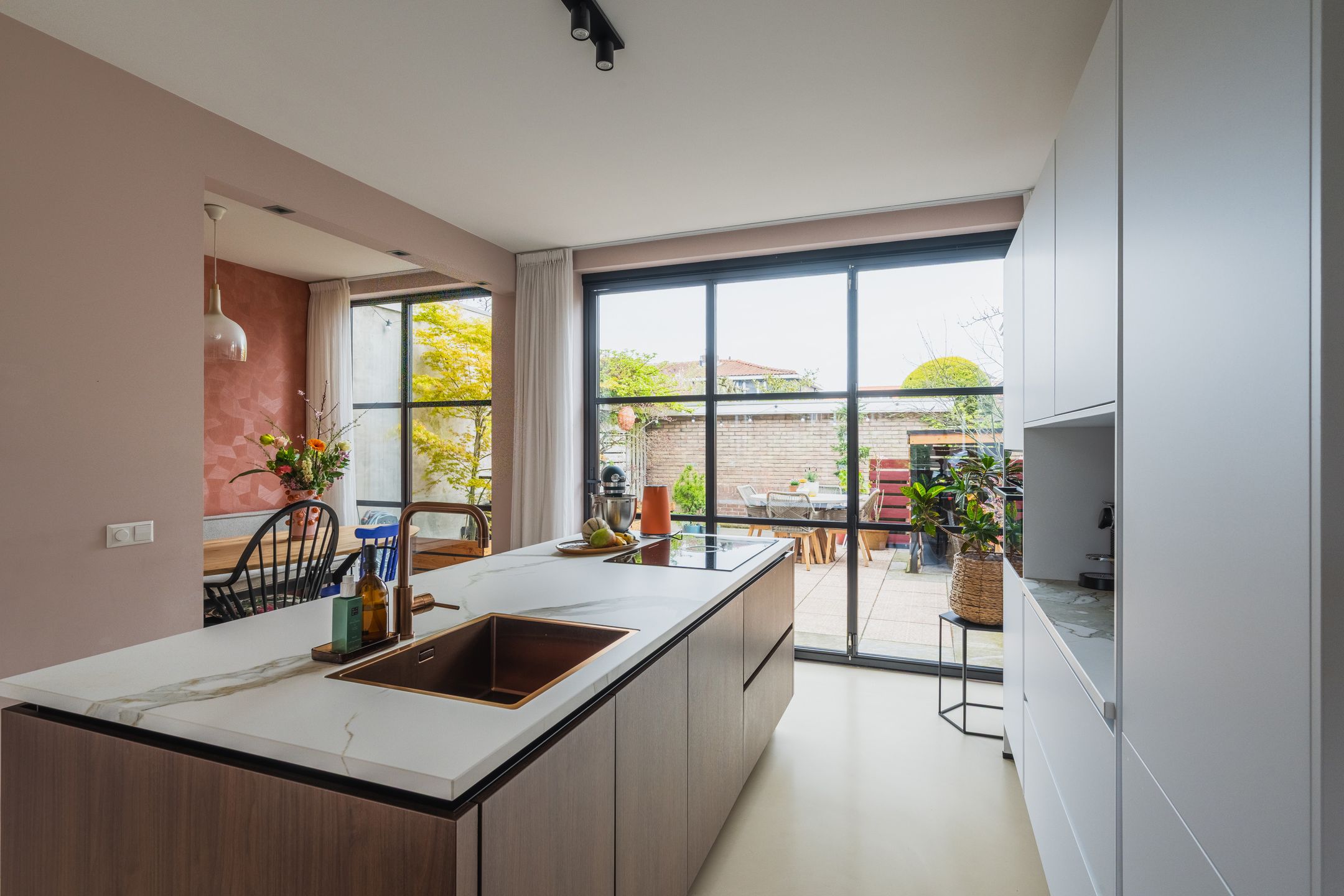 Foto 15 van Adrianalaan 261