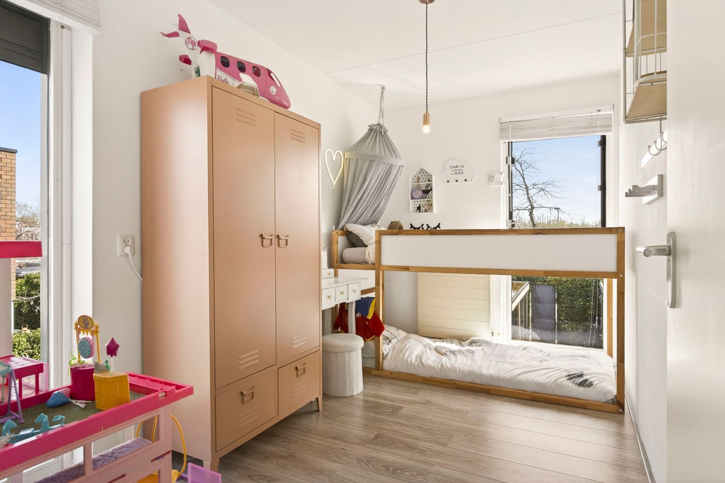 Foto 25 van Albert van Dalsumlaan 97