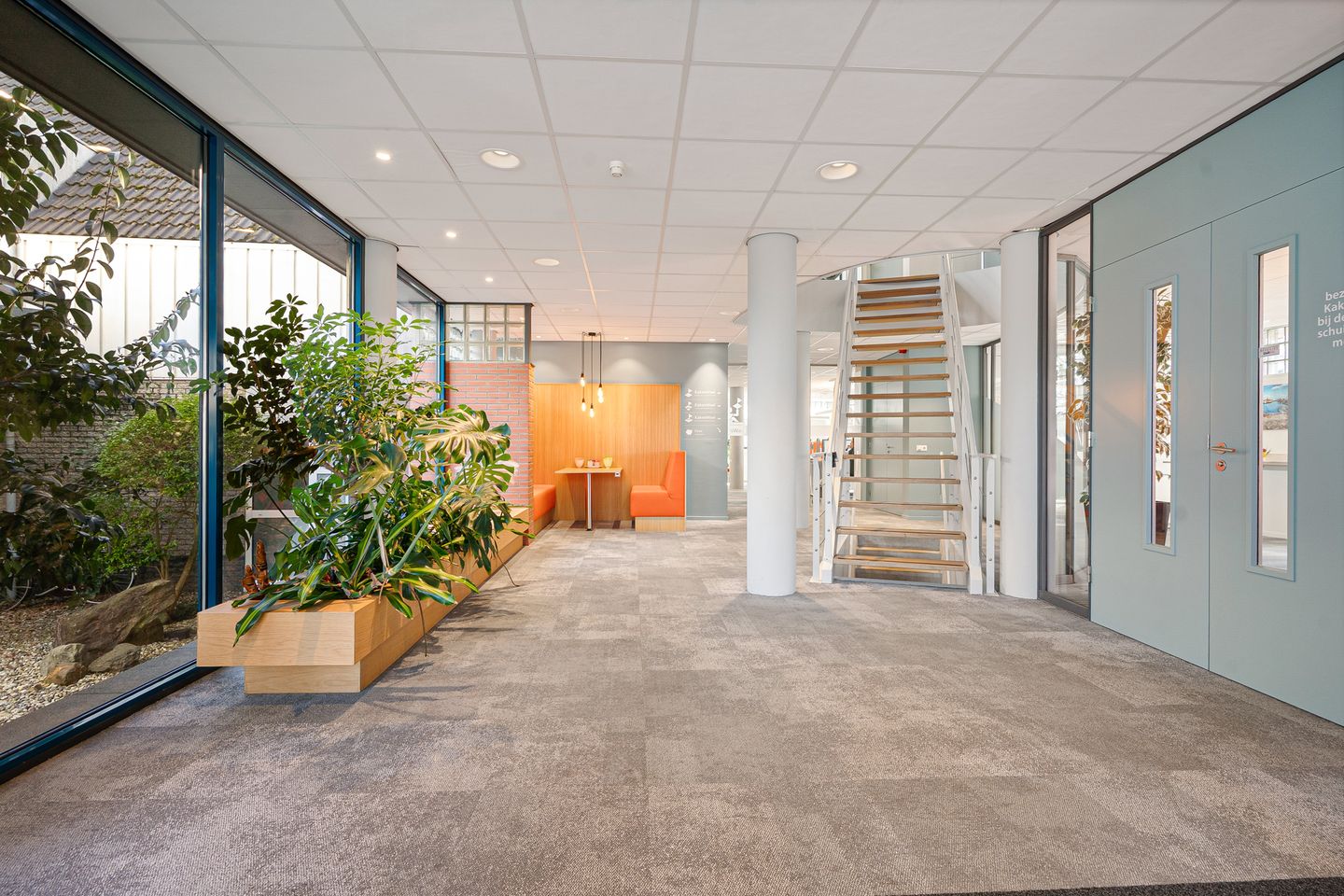 Bekijk foto 3 van Kalf 186