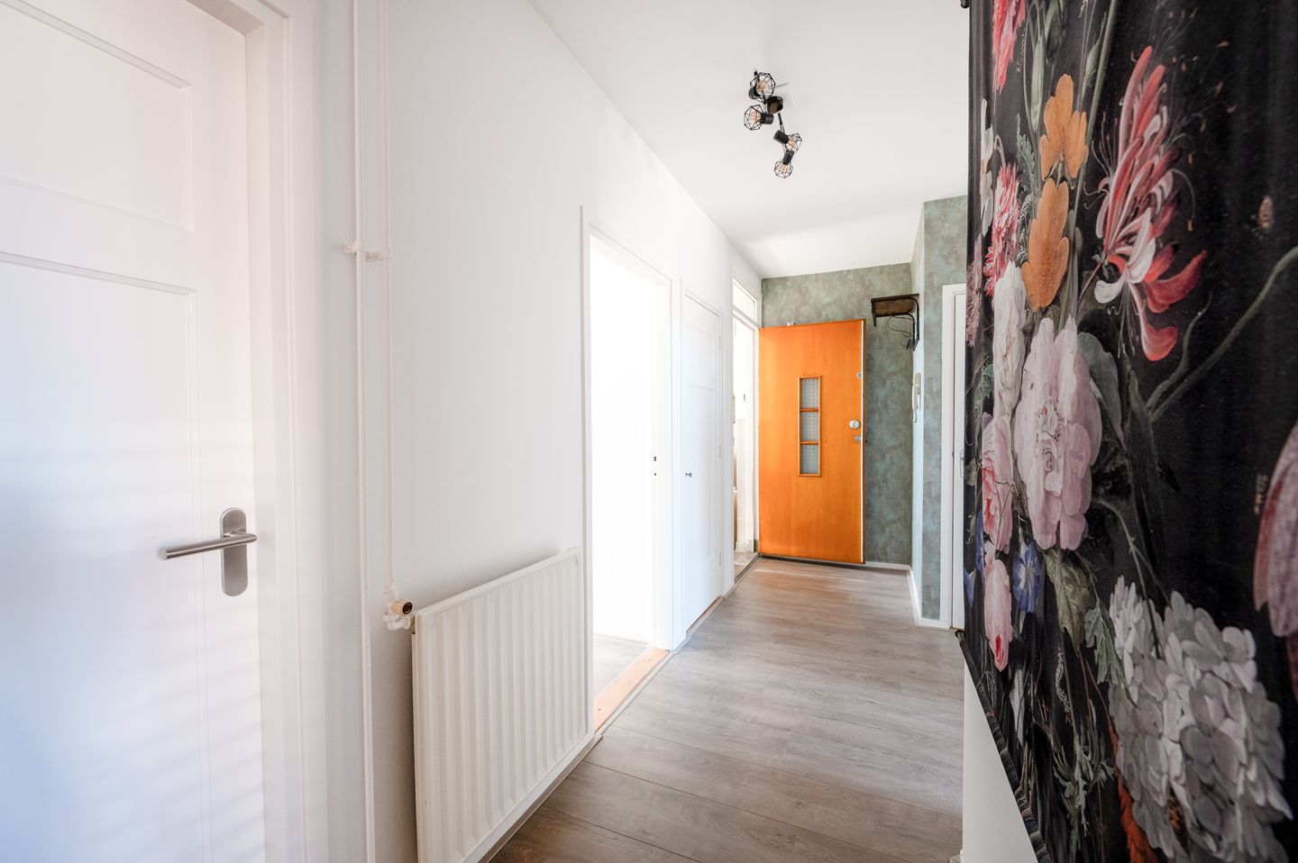 Photo 19 of Sir Winston Churchillln 188