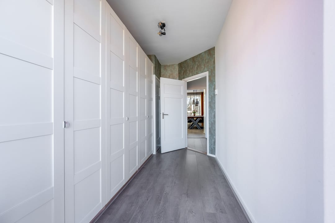 Photo 23 of Sir Winston Churchillln 188