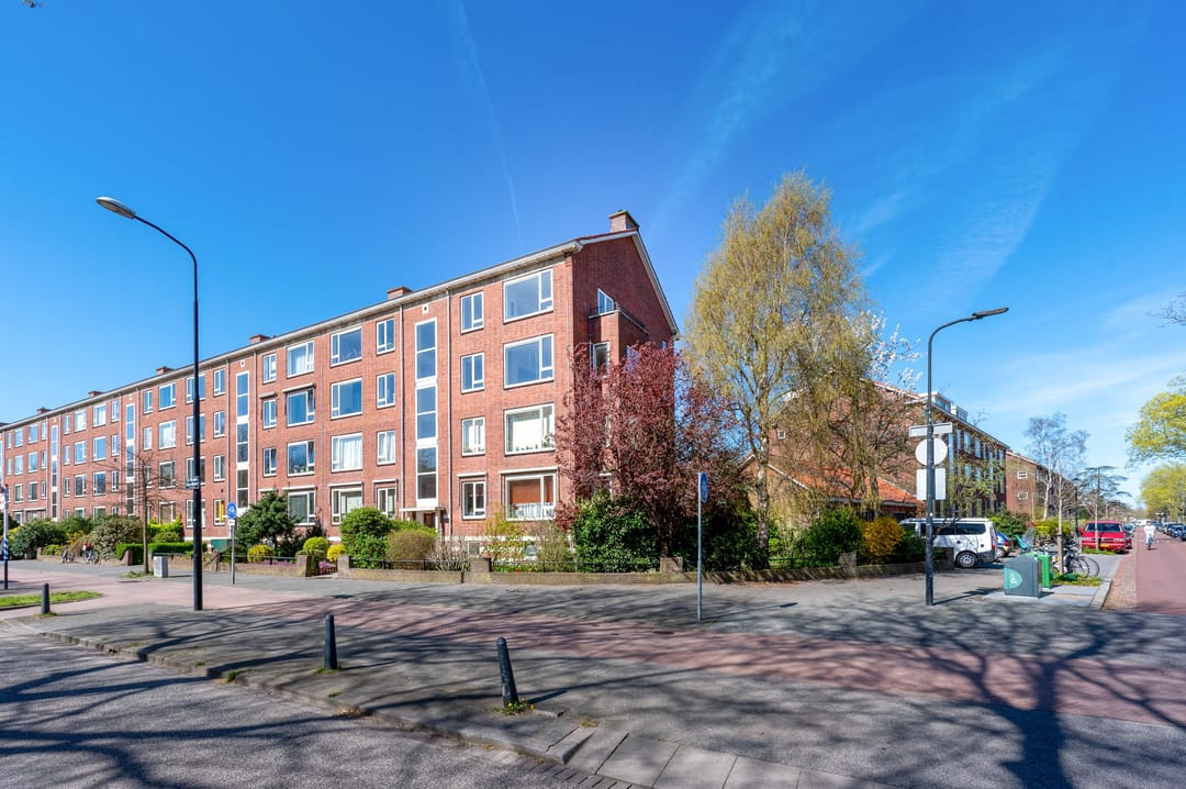 Photo 26 of Sir Winston Churchillln 188