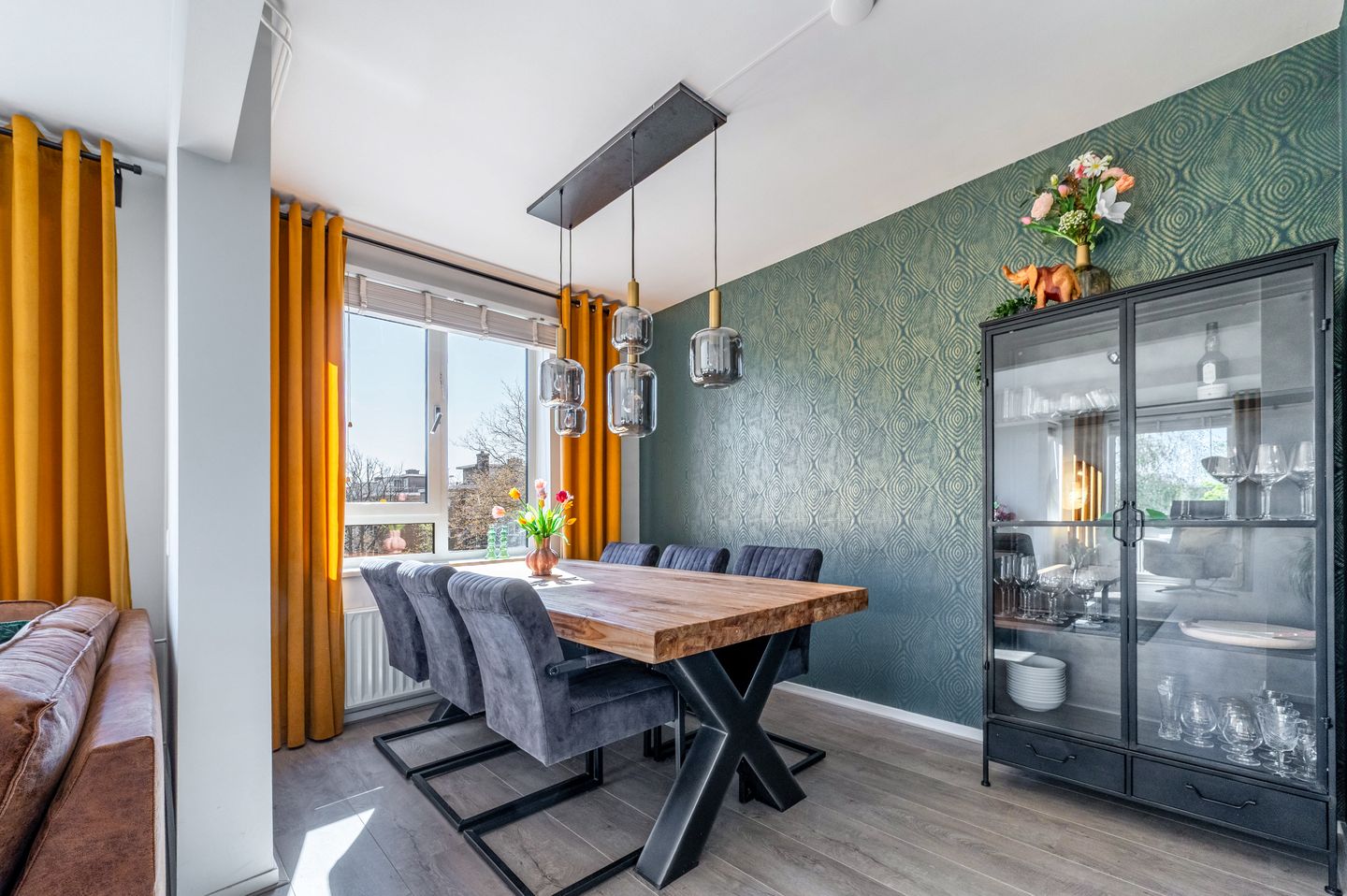 Photo 10 of Sir Winston Churchillln 188