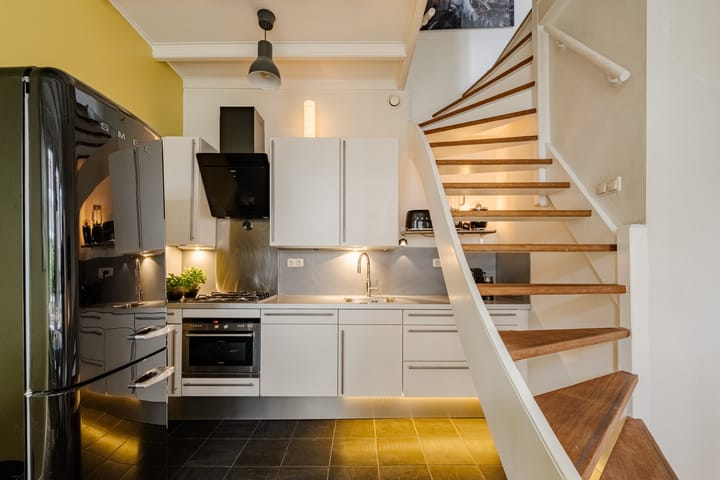 Photo 4 of Lange Raamstraat 9