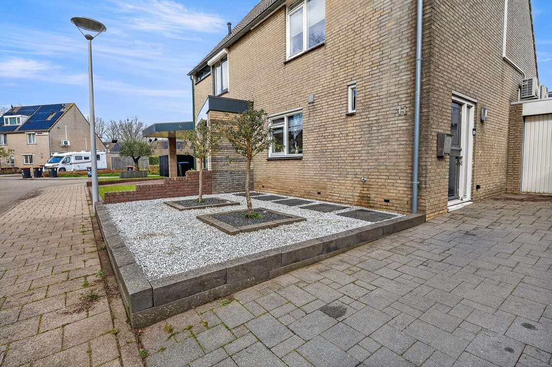 Photo 38 of Citer 11