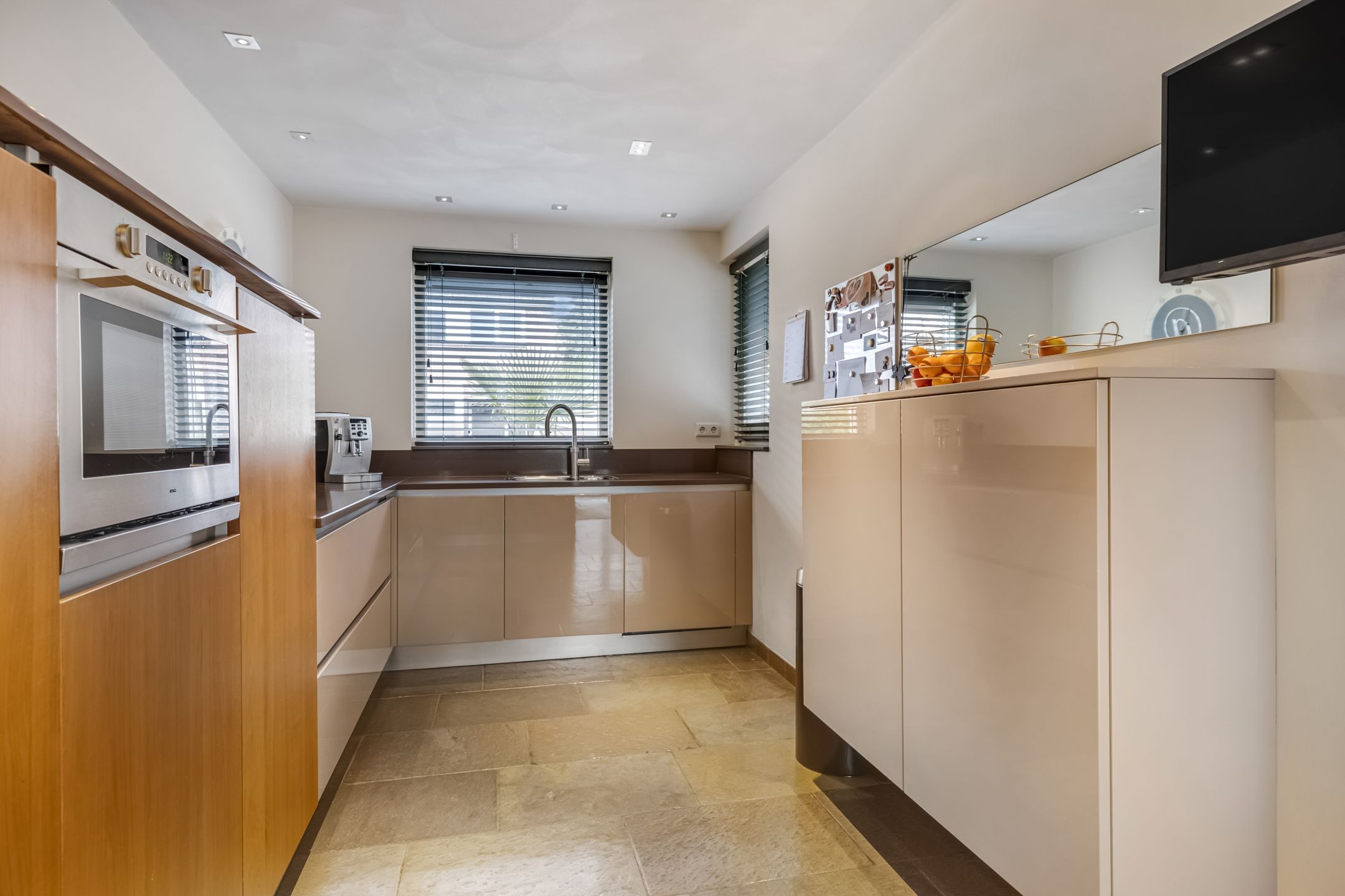 Foto 18 van Bieslook 63