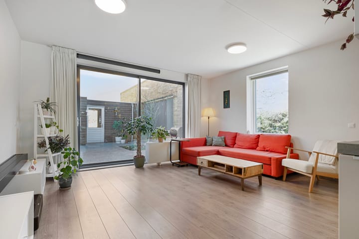 Photo 2 of Glenn Millerstraat 46