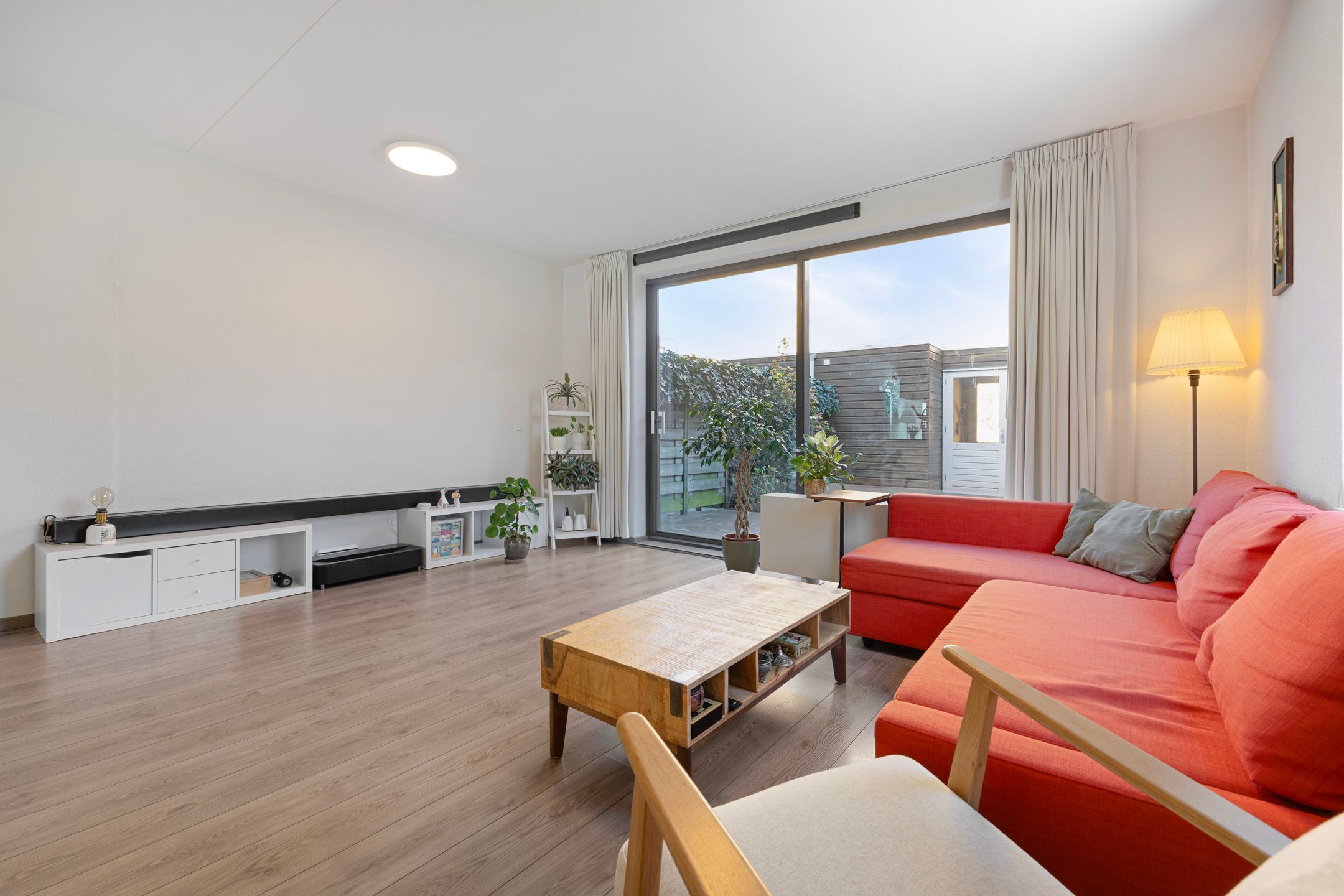 Photo 12 of Glenn Millerstraat 46