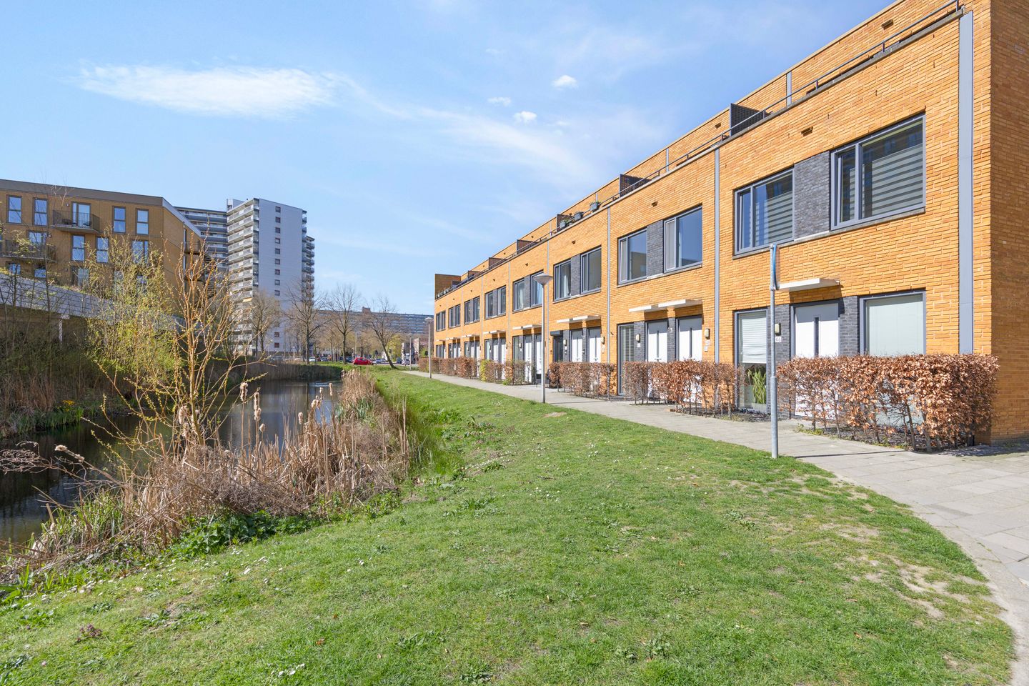 Photo 34 of Glenn Millerstraat 46