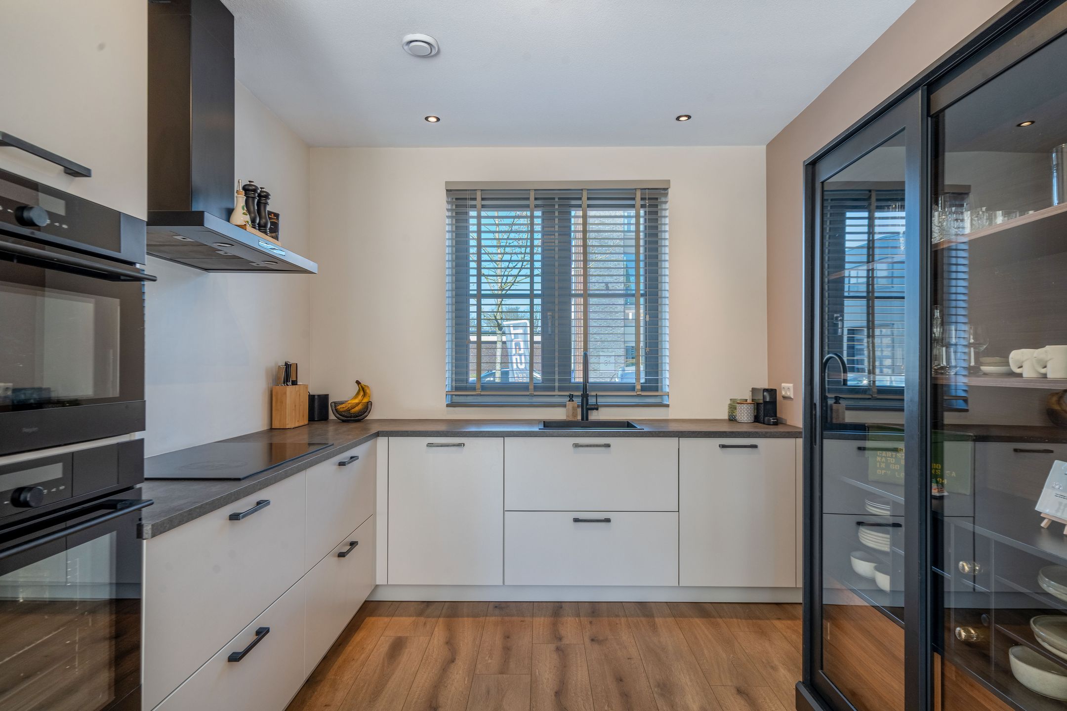 Foto 12 van Warandebergstraat 6