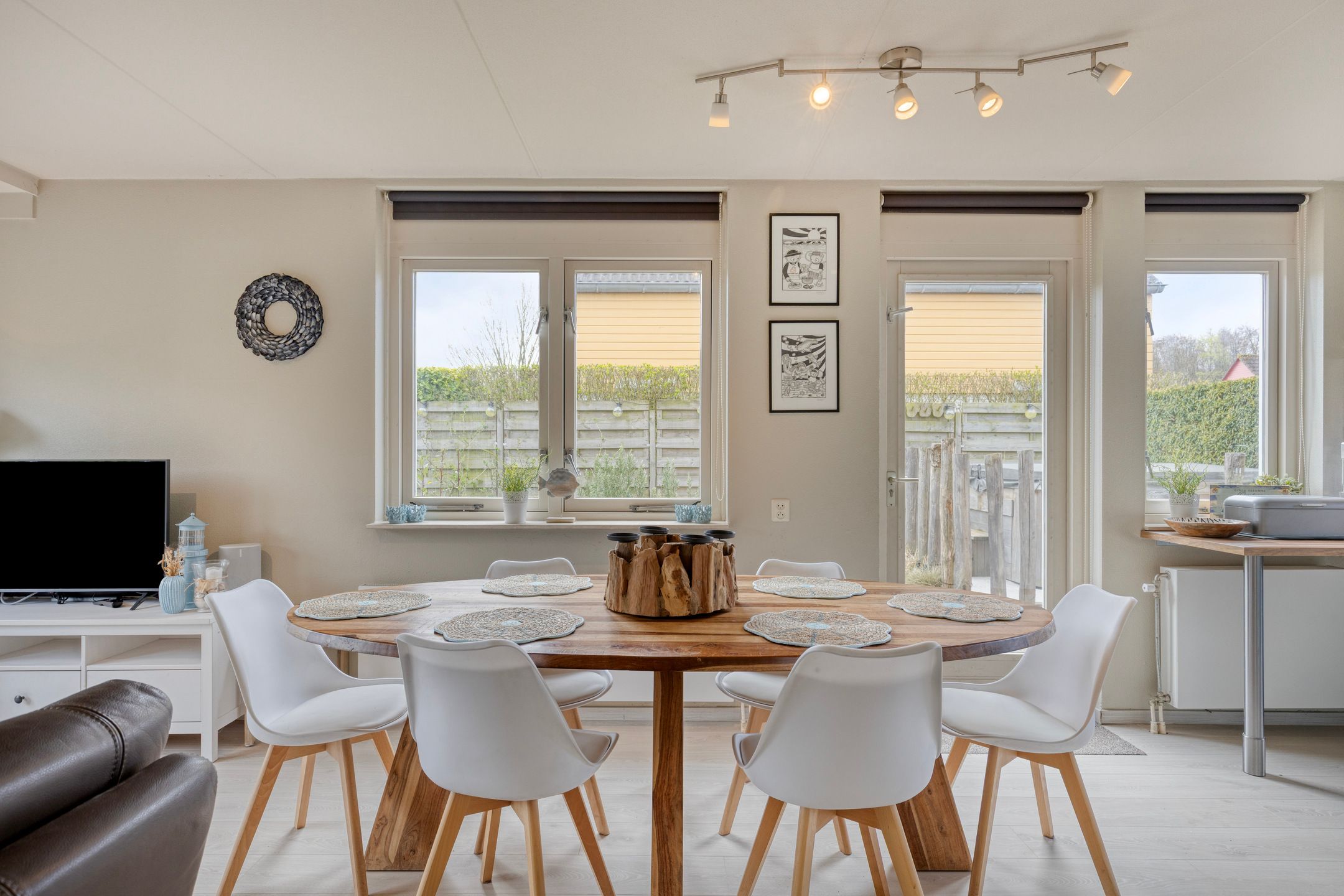 Photo 21 of Binnendijk 2-044