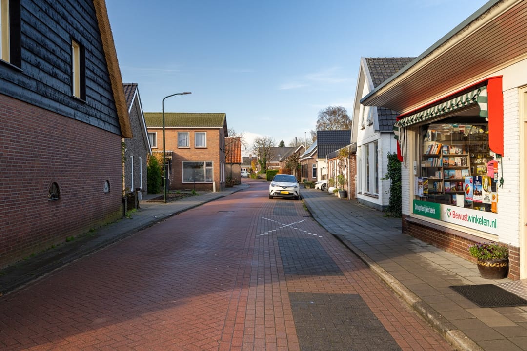 Photo 17 of Beatrixstraat 30