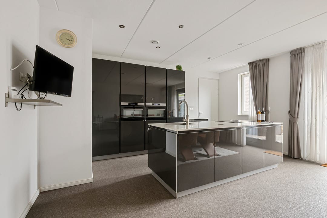 Photo 13 of Schuttersveld 6