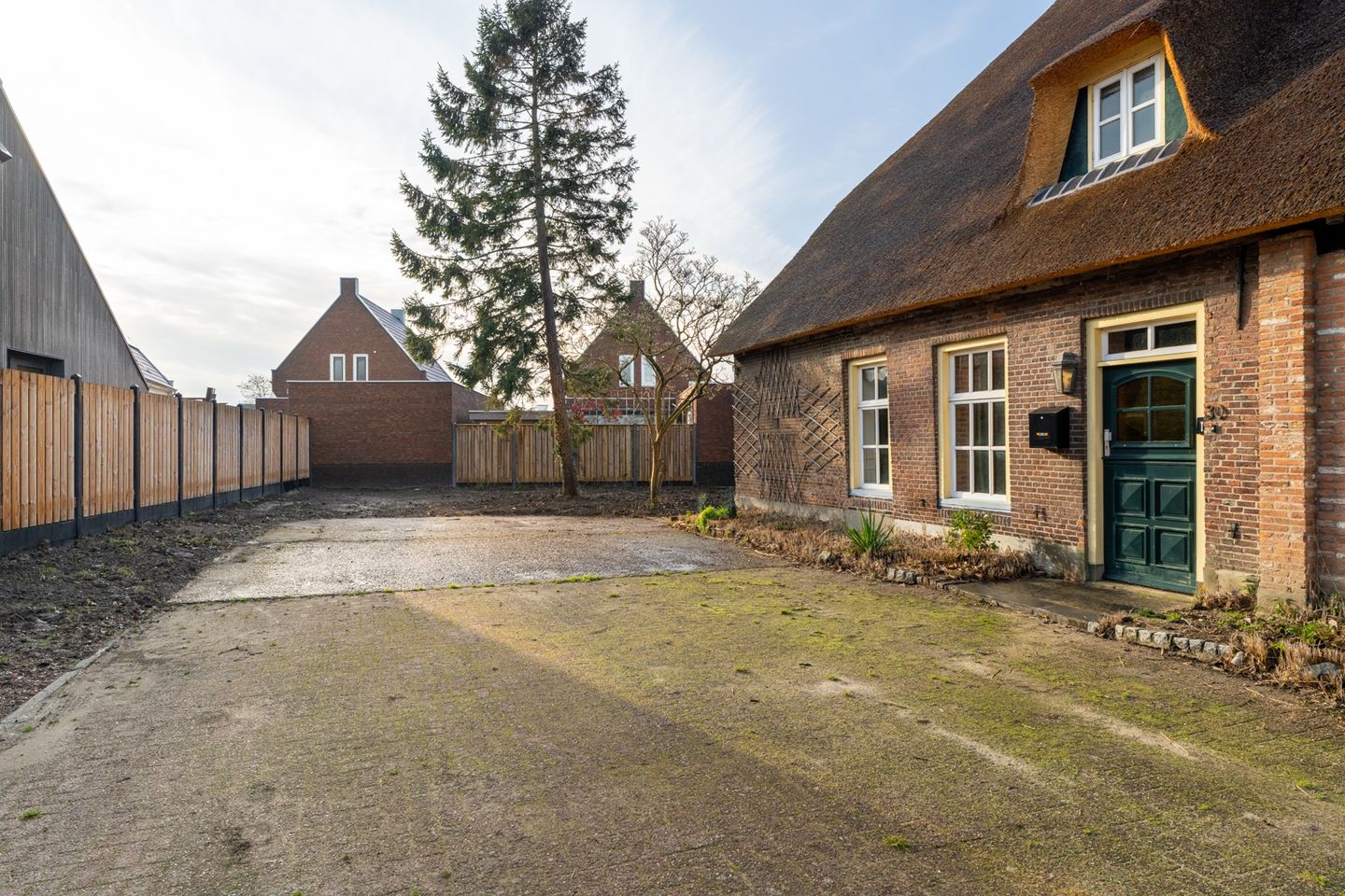 Photo 4 of Beatrixstraat 30-A