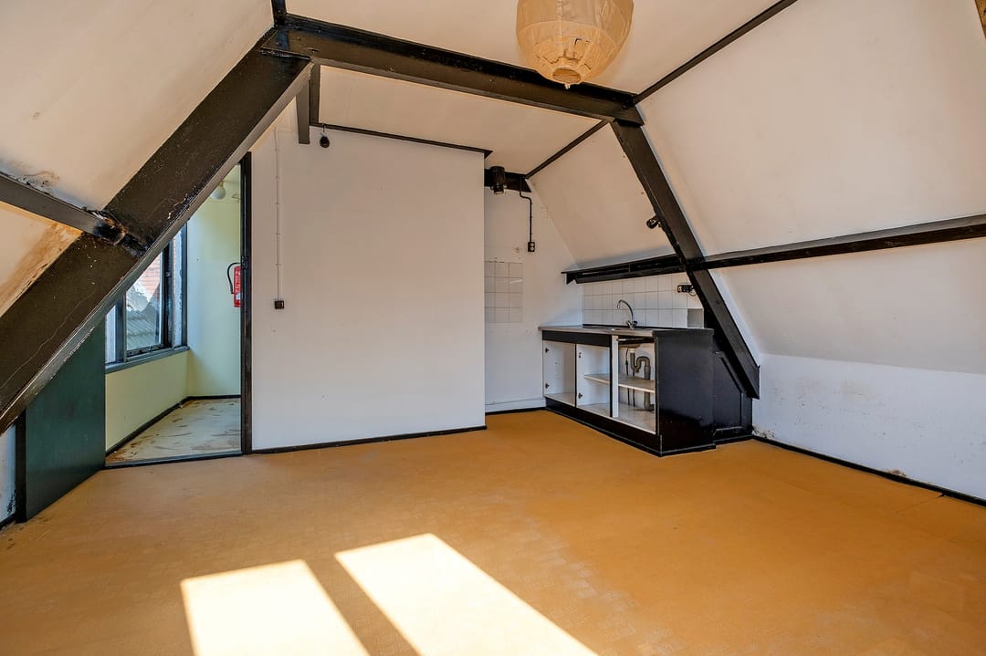 Renovation Project in Historic Townhouse Near Groningen Centre — 52