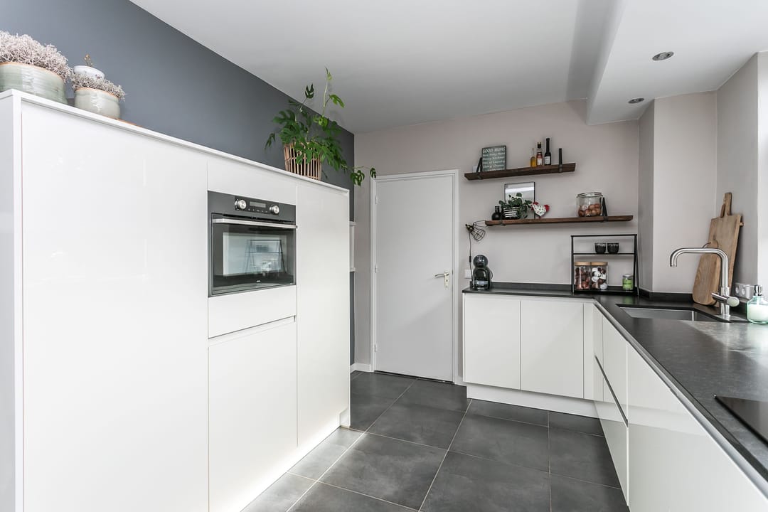 Photo 11 of Rooseveltstraat 2