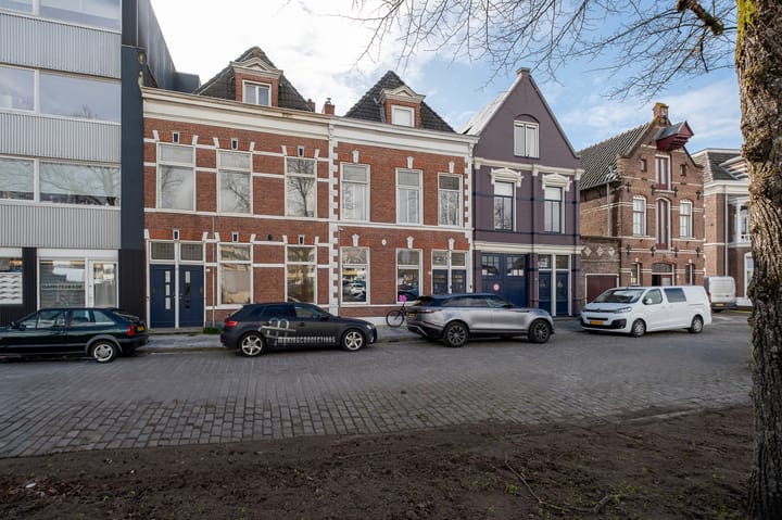 Damsterkade 4