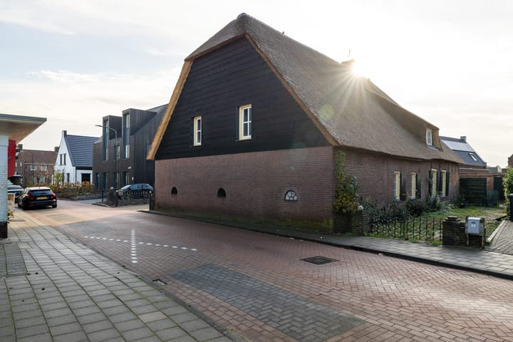 Photo 3 of Beatrixstraat 30