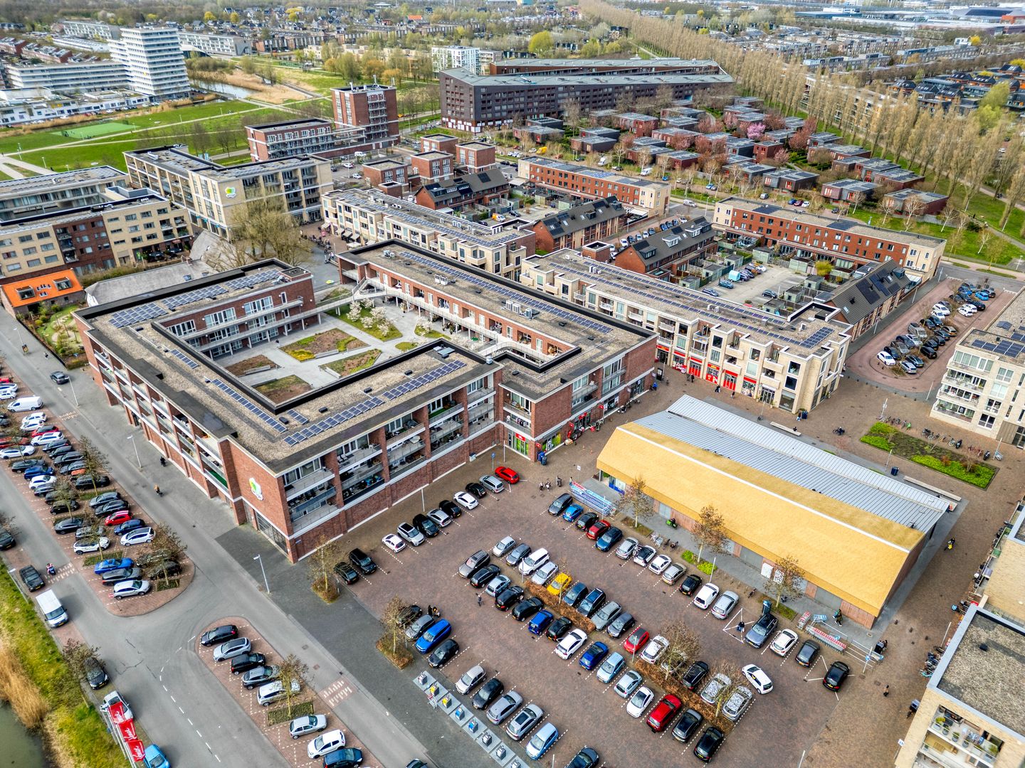 Foto 44 van Louis Armstronglaan 574