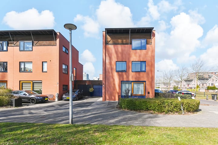 Hoekwoning te koop: Marjoleinveld 1, 'S-Gravenhage