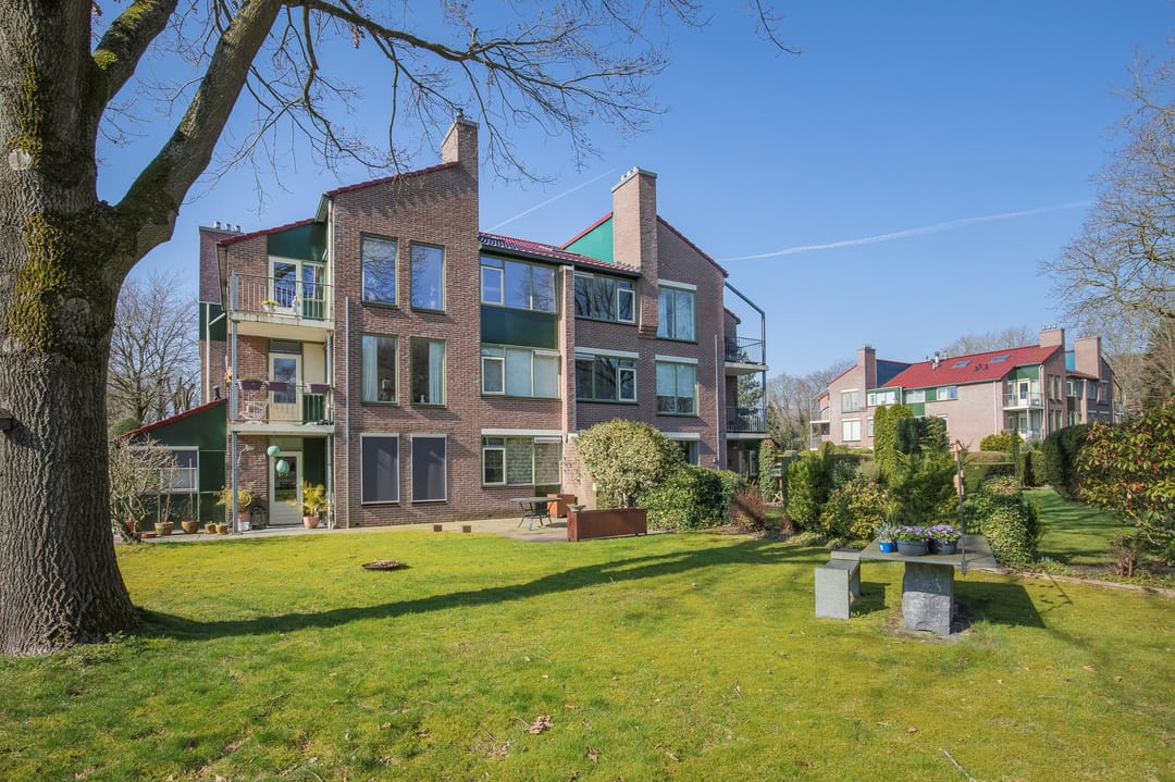 Spacious apartment with private garage and two floors in Groningen-Zuid — 61