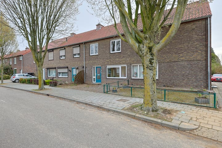 Foto 5 van Janssensstraat 4