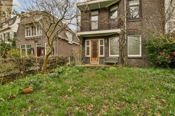 Photo 2 of Meeuwenlaan 15