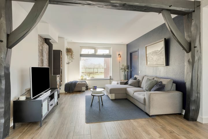 Photo 2 of Varsseveldseweg 4