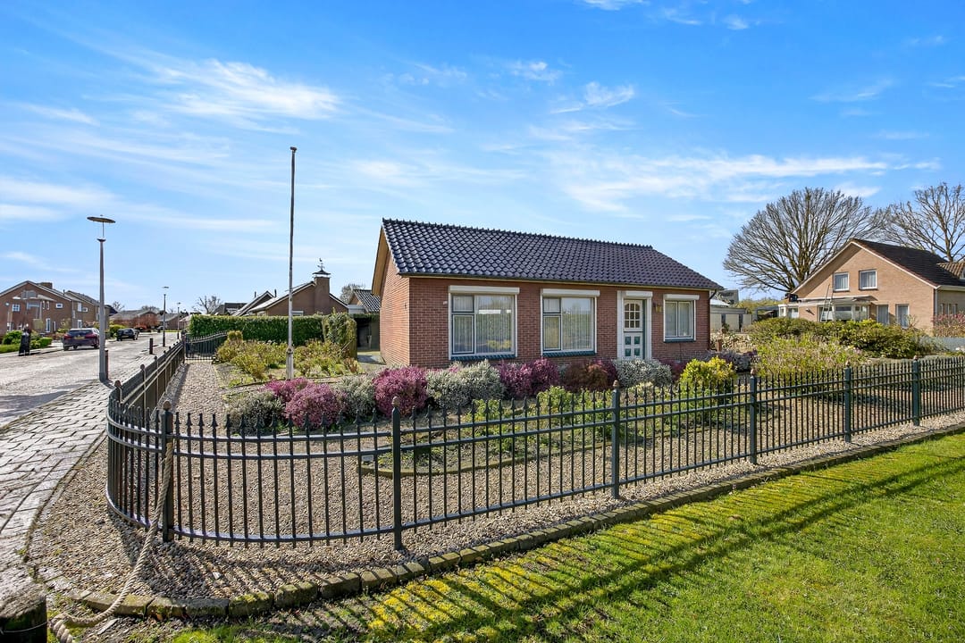 Foto 41 van Burgemeester Bouwensweg 2