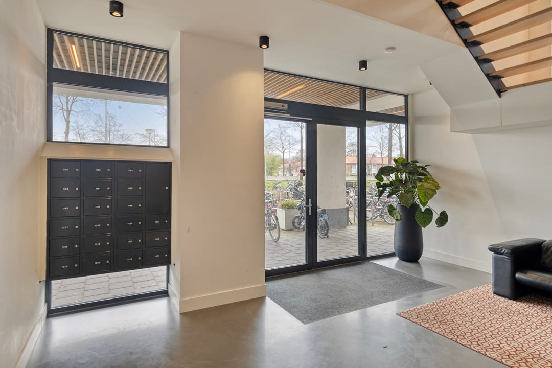 Photo 16 of Burgemeester Hogguerstraat 1217