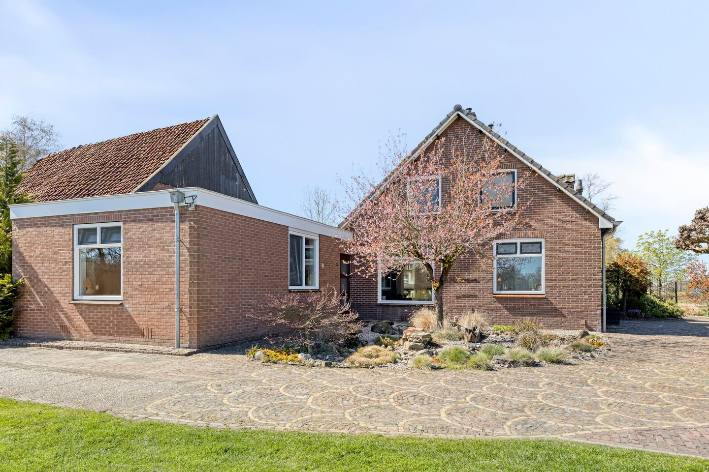 Foto 65 van Varsseveldseweg 4