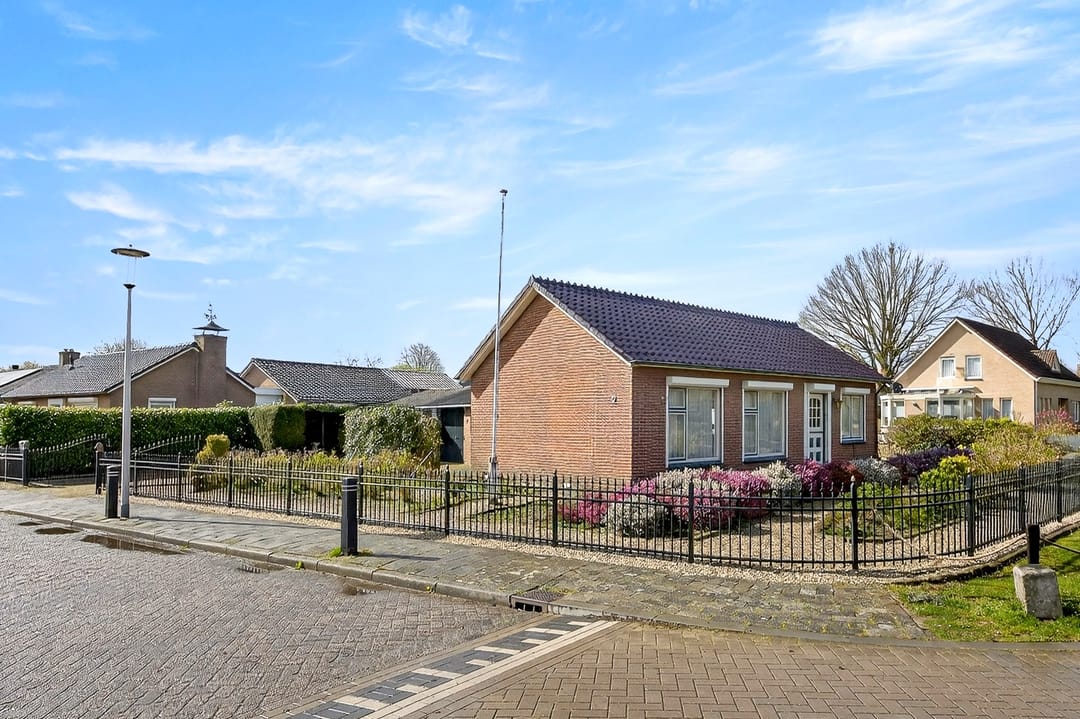 Foto 1 van Burgemeester Bouwensweg 2