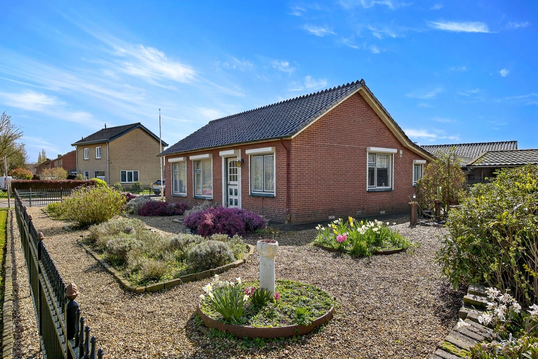 Foto 43 van Burgemeester Bouwensweg 2