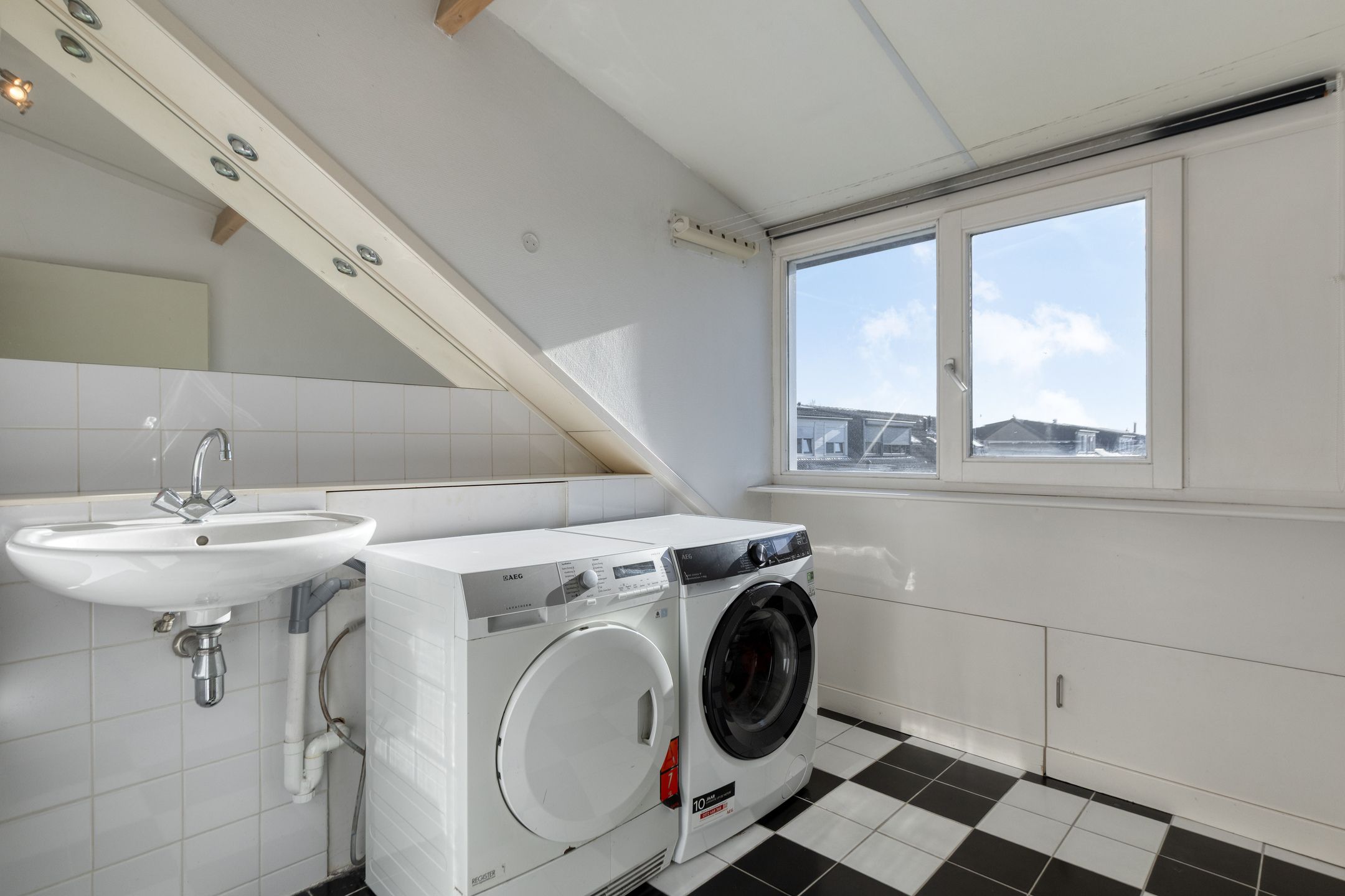 Photo 27 of Rembrandt van Rijnstraat 7