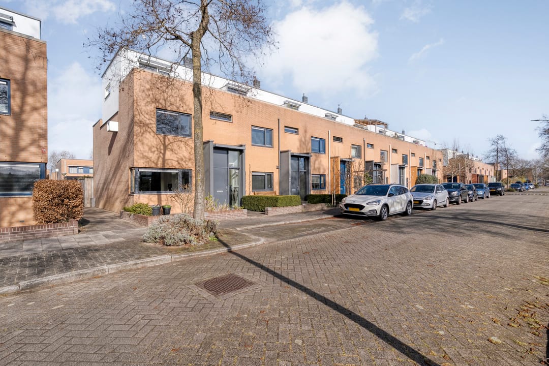 Photo 41 of Tolgaarderstraat 40