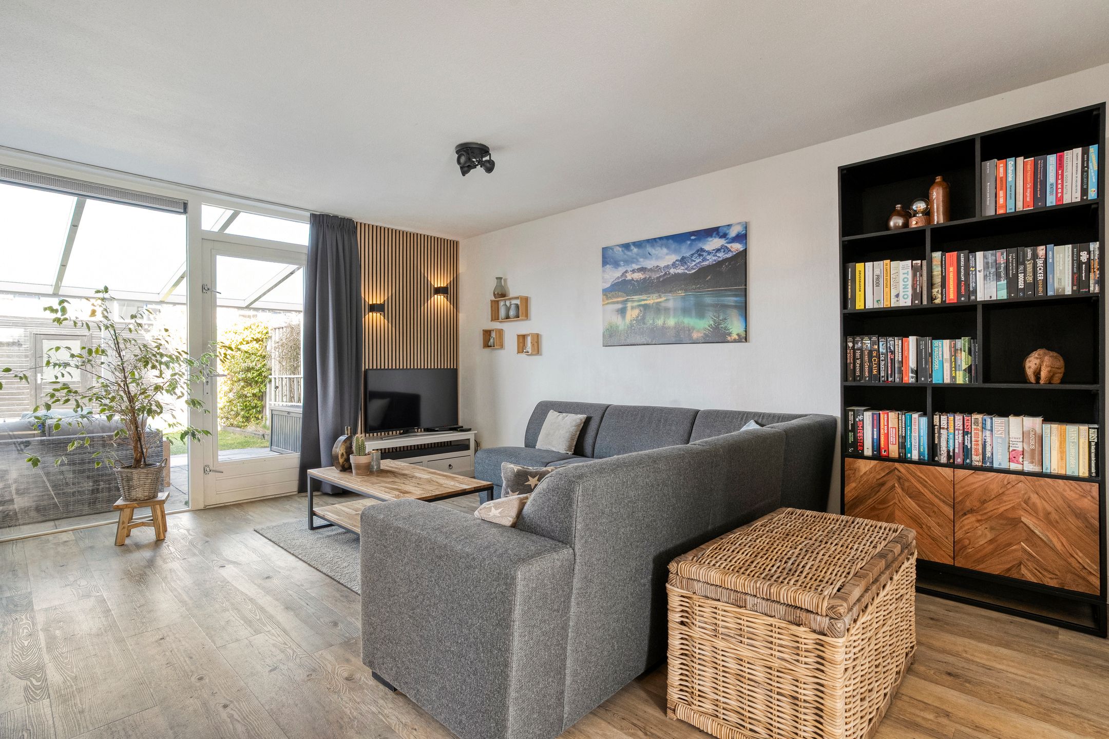 Photo 12 of Tolgaarderstraat 40