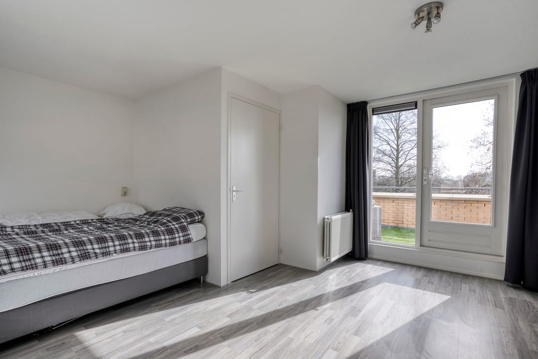 Photo 32 of Tolgaarderstraat 40