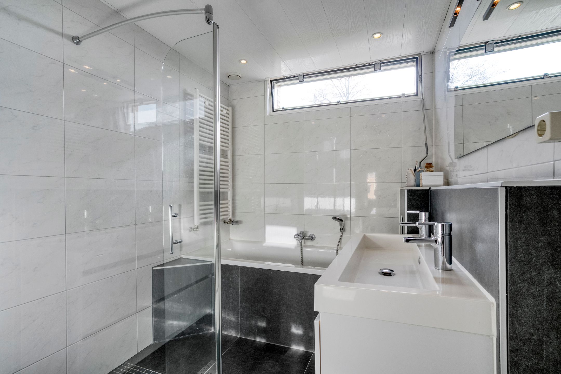 Photo 27 of Tolgaarderstraat 40