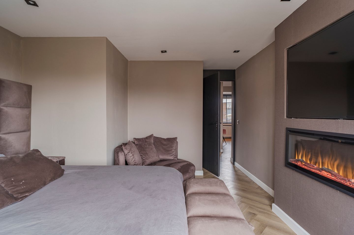 Foto 34 van A. Pakvisstraat 7