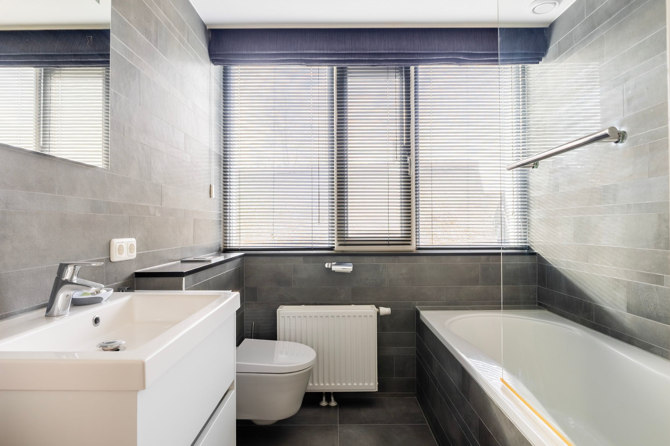 Photo 27 of Skûtmakkerspôle 8-W6