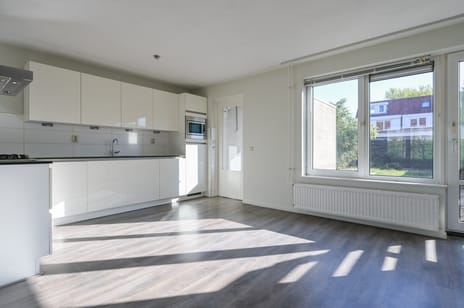 Atalanta 223 secondary image