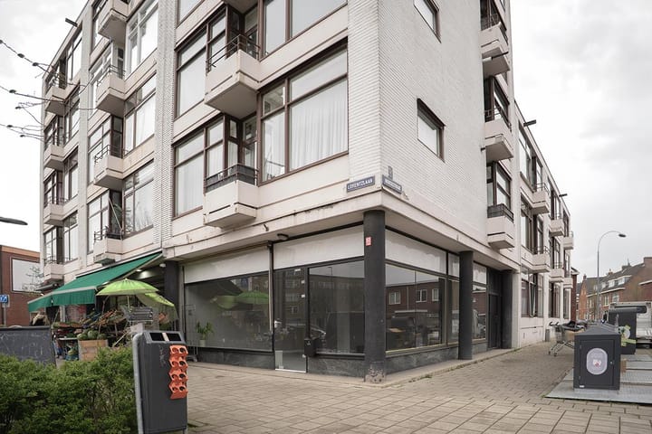 Lorentzlaan 66, Schiedam