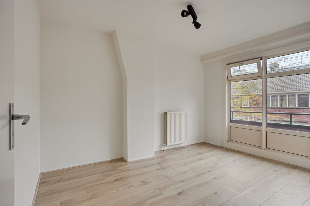Photo 11 of Zwaluwstraat 25-B