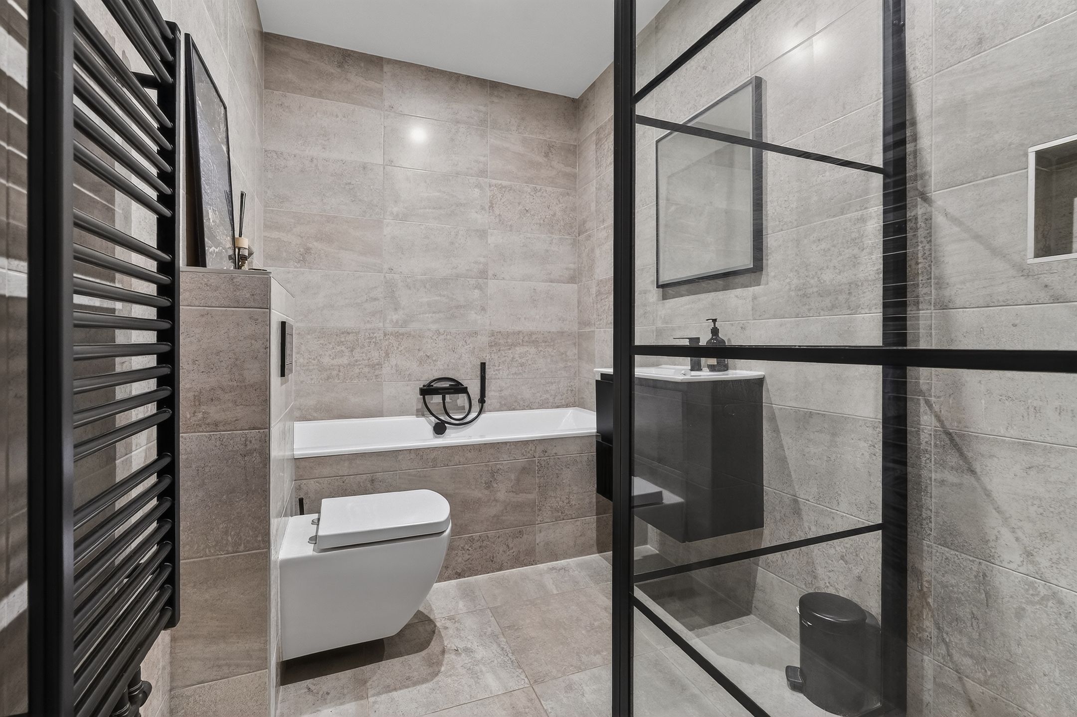 Foto 12 van Baffinstraat 12-H