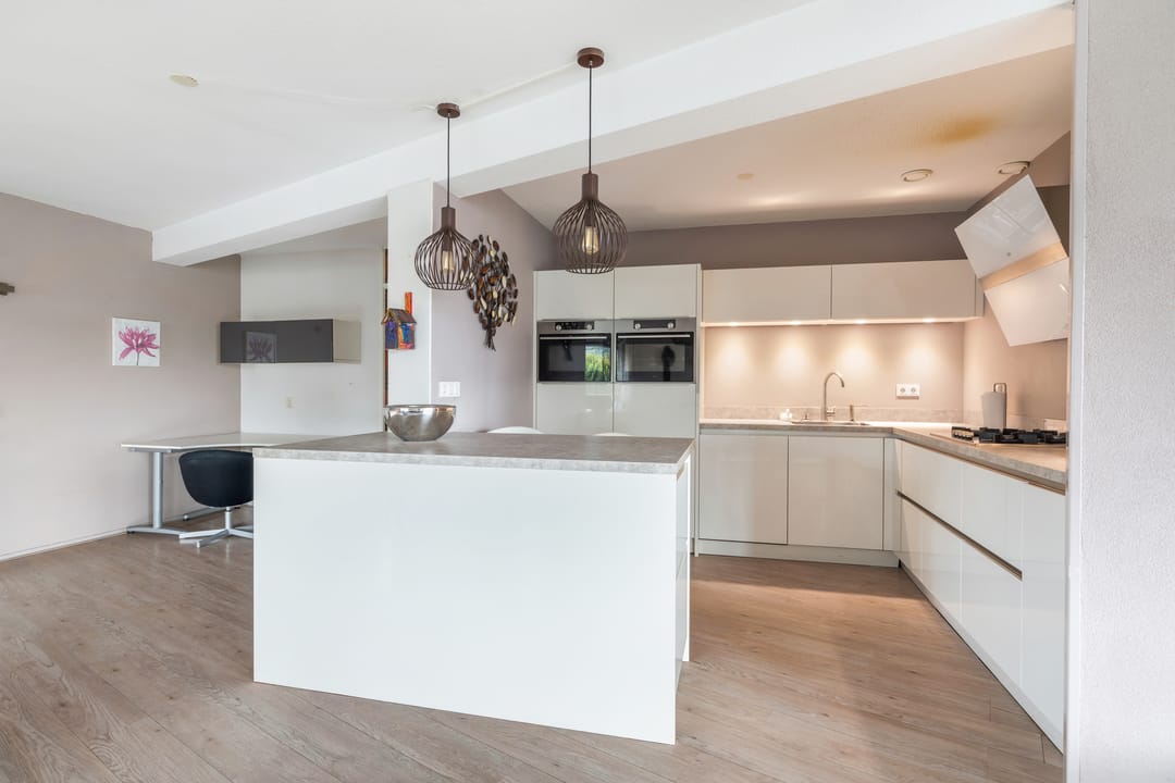 Foto 11 van Valkenierslaan 37-B7