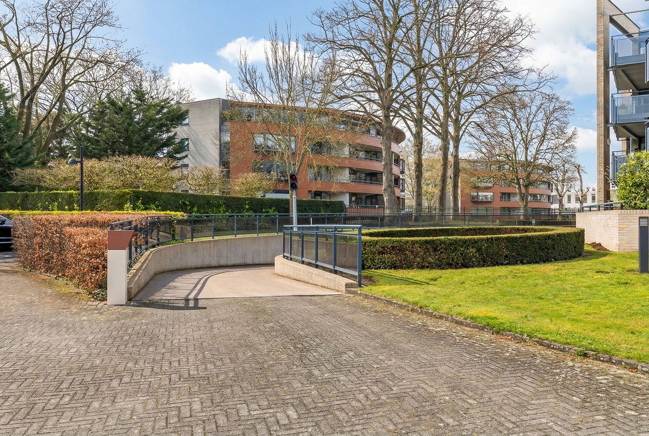 Foto 30 van Valkenierslaan 37-B7