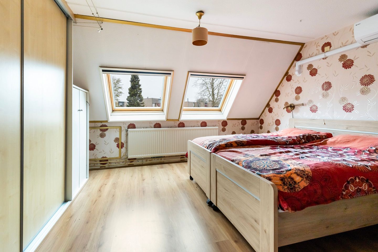 Foto 19 van Schrijnwerkershorst 122